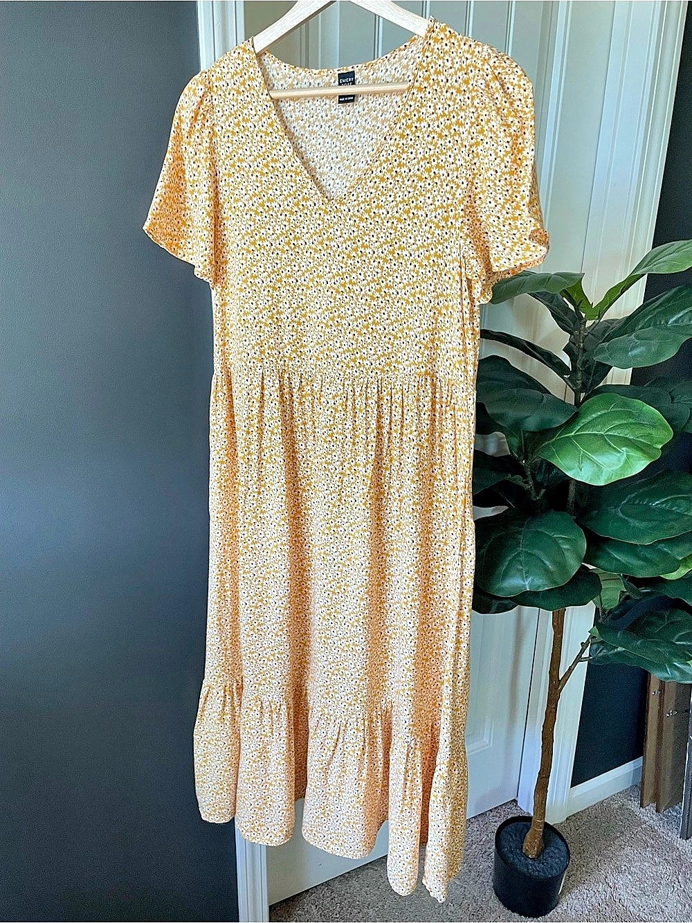 Emery Rose Yellow Floral Daisy Print Tiered Midi Dress Size Medium